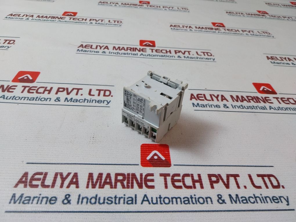 Sprecher + Schuh Cs 4C-31Z Relay Auxiliary Contactor