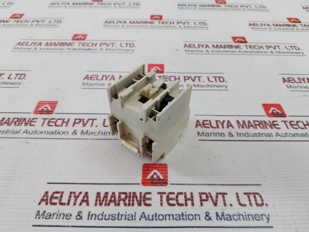 Sprecher + Schuh Cze 3 Time Delay Relay 660V Ac 16A