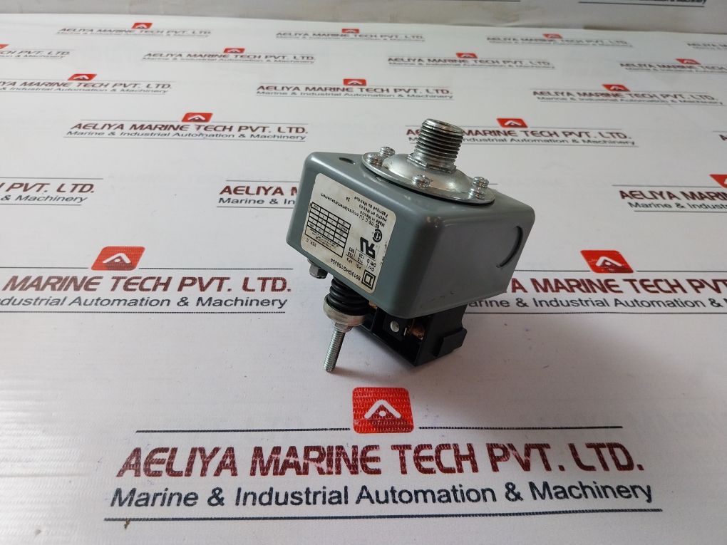 Square D 9013Ghg1S8J54 2-pole Pressure Switch