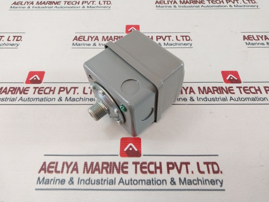 Square D 9013Ghg1S8J54 Pressure Switch 110 Psi 2 Pole