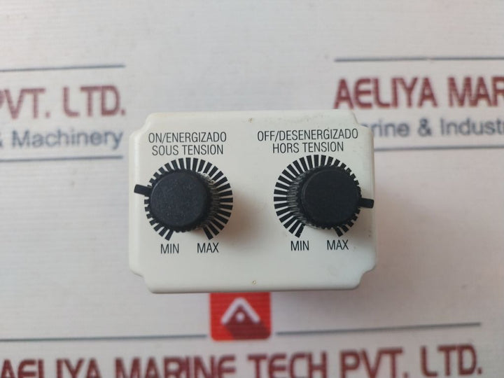 Square D 9050 Jck53V20 Electrical Timing Relay 0.6-60 Sec