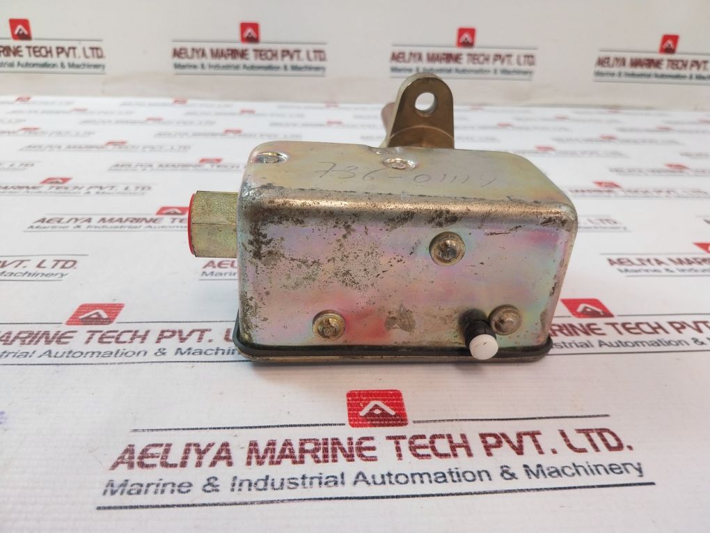 Square D 9081966 Temperature Switch 9544838