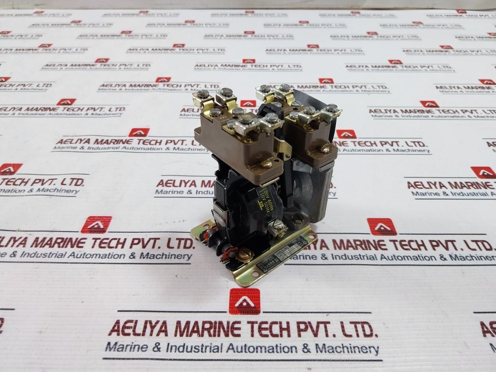 Square D A0-11E Ac Penumatic Timing Relay 600Vac 50/60Hz
