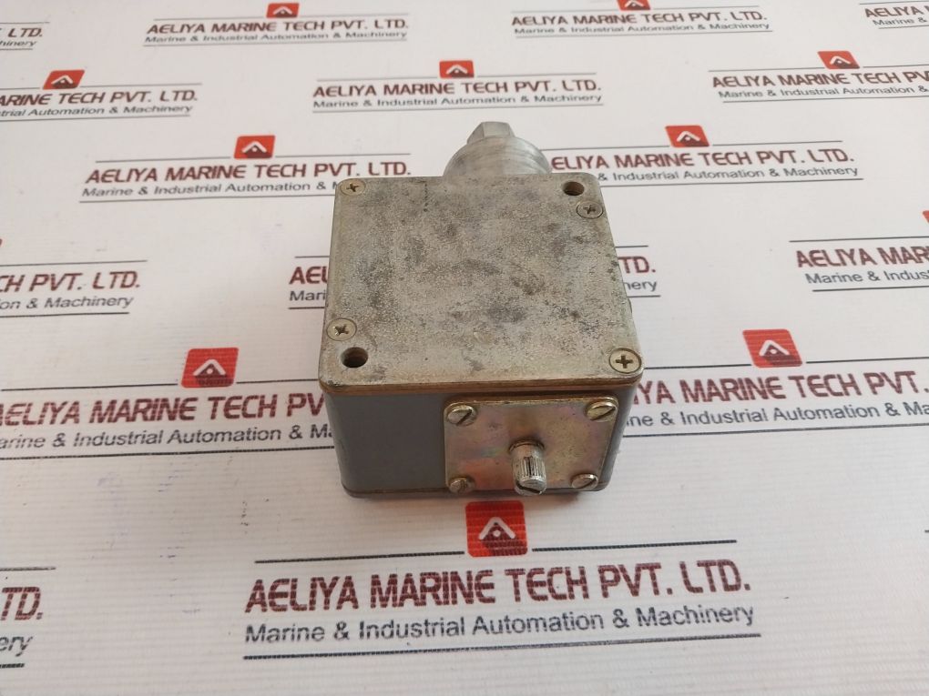 Square D Acw1 Differential Pressure Switch 10-110 Psi