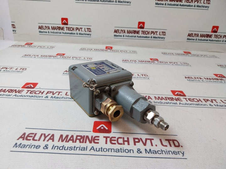 Square D Adw-6 Pressure Switch
