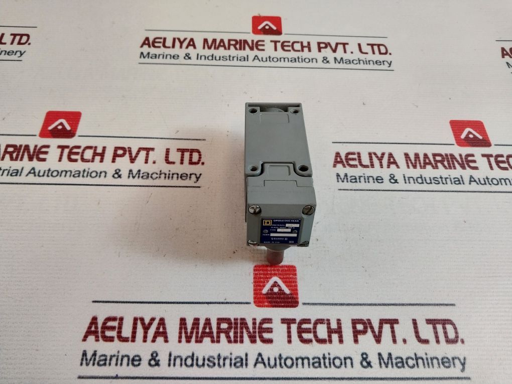 Square D C54B2 Limit Switch