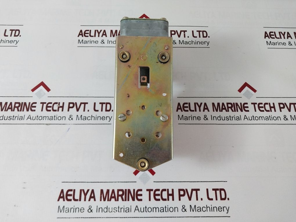 Square D Class 9050 Pneumatic Timing Relay Eq-1996