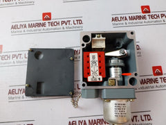 Square D Gxw-23 Temperature Switch