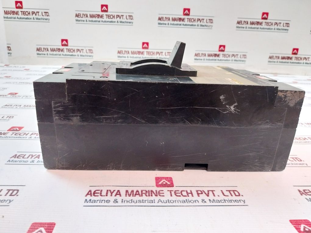 Square D Lhl36000M1021 Molded Case Switch 250V