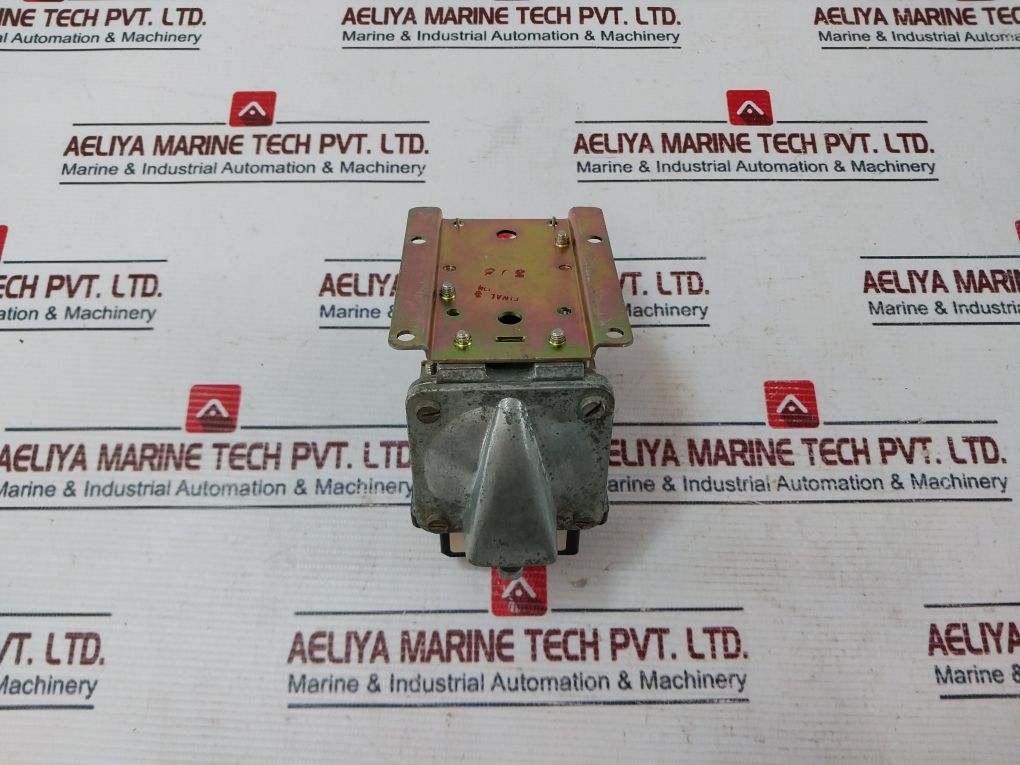 Square D Schneider Electric 9050Ao20Ev02 Ac Pneumatic Timing Relay 110V