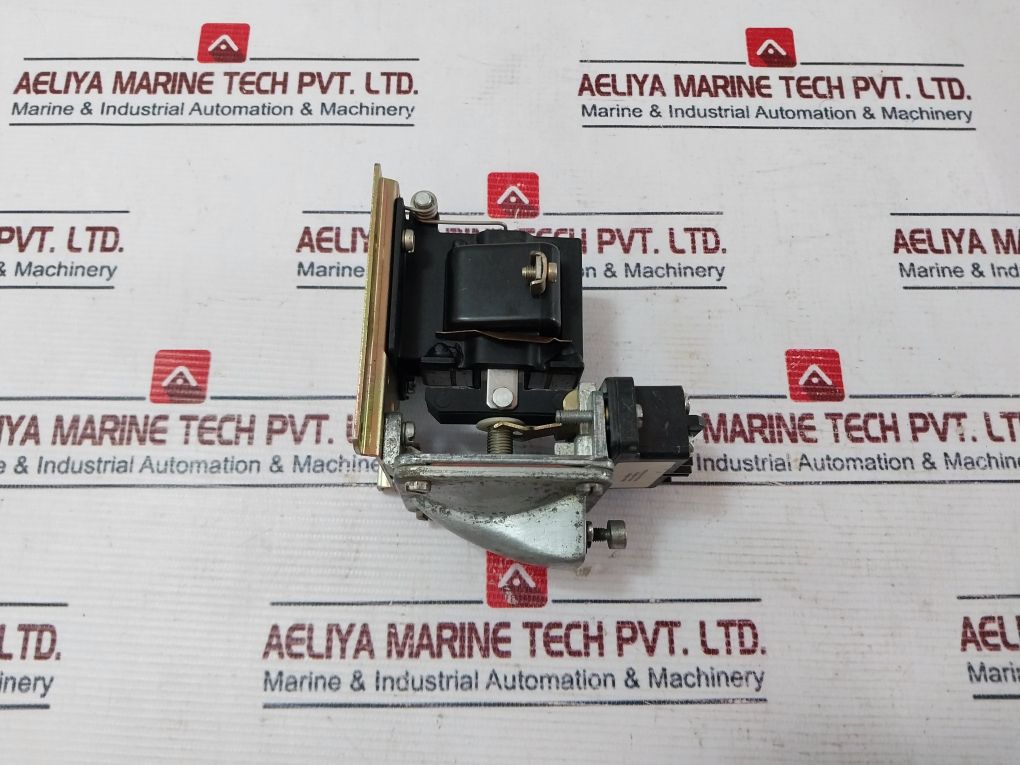 Square D Schneider Electric 9050Ao20Ev02 Ac Pneumatic Timing Relay 110V