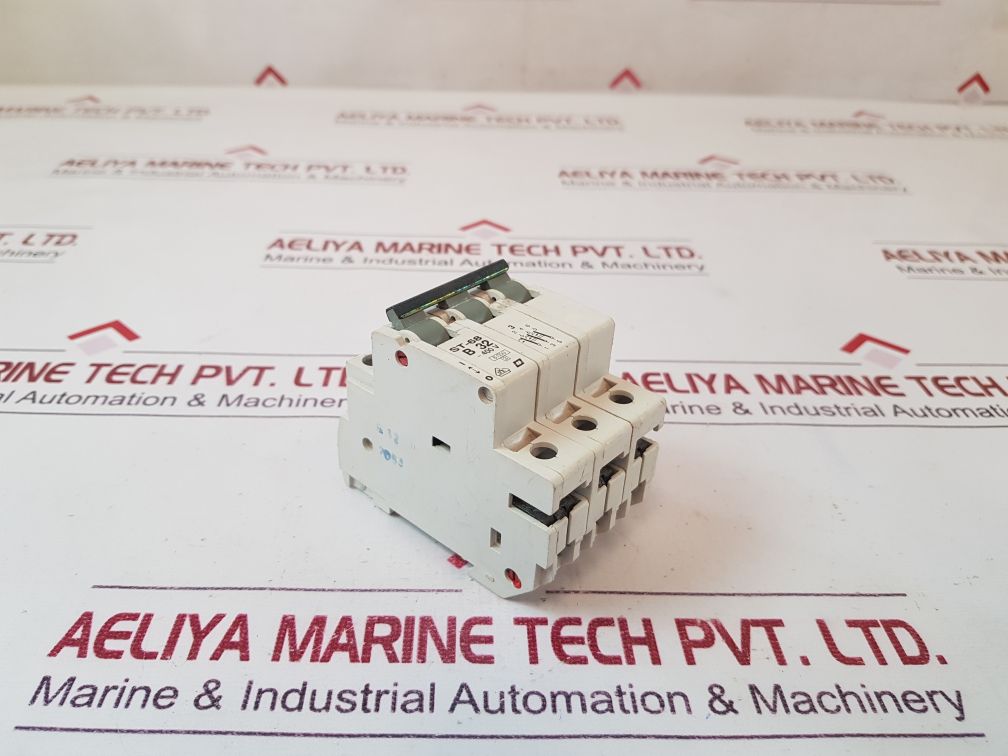 St-68 B32 Circuit Breaker