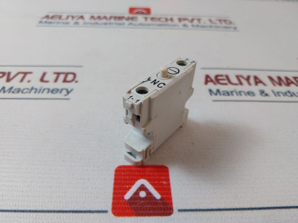 Stahl 8082/1 Contact Block 30155961-2 600 Vac 10A