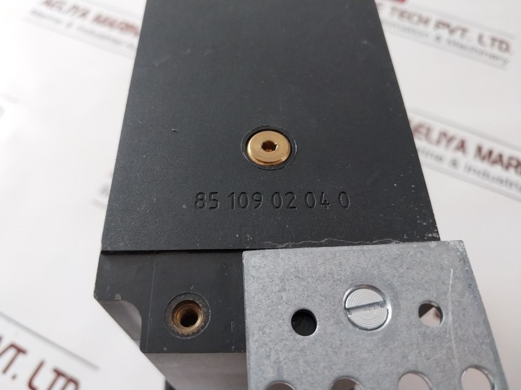 Stahl 8510/122-03-436-210 Contactor
