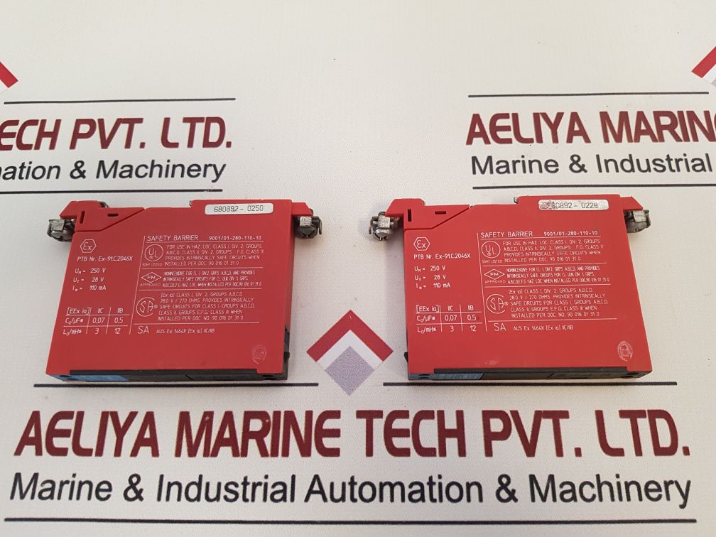 Stahl 9001/01-280-110-10 Safety Barrier Intrinspak 24V