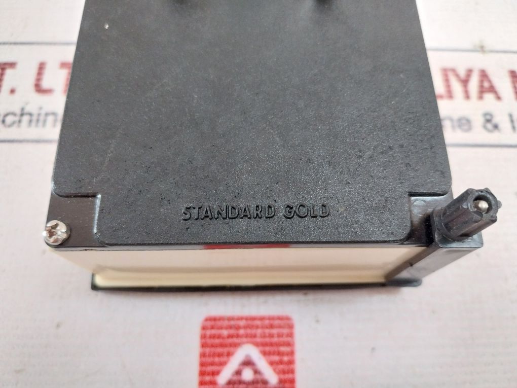 Standard Gold 0-300A Ammeter