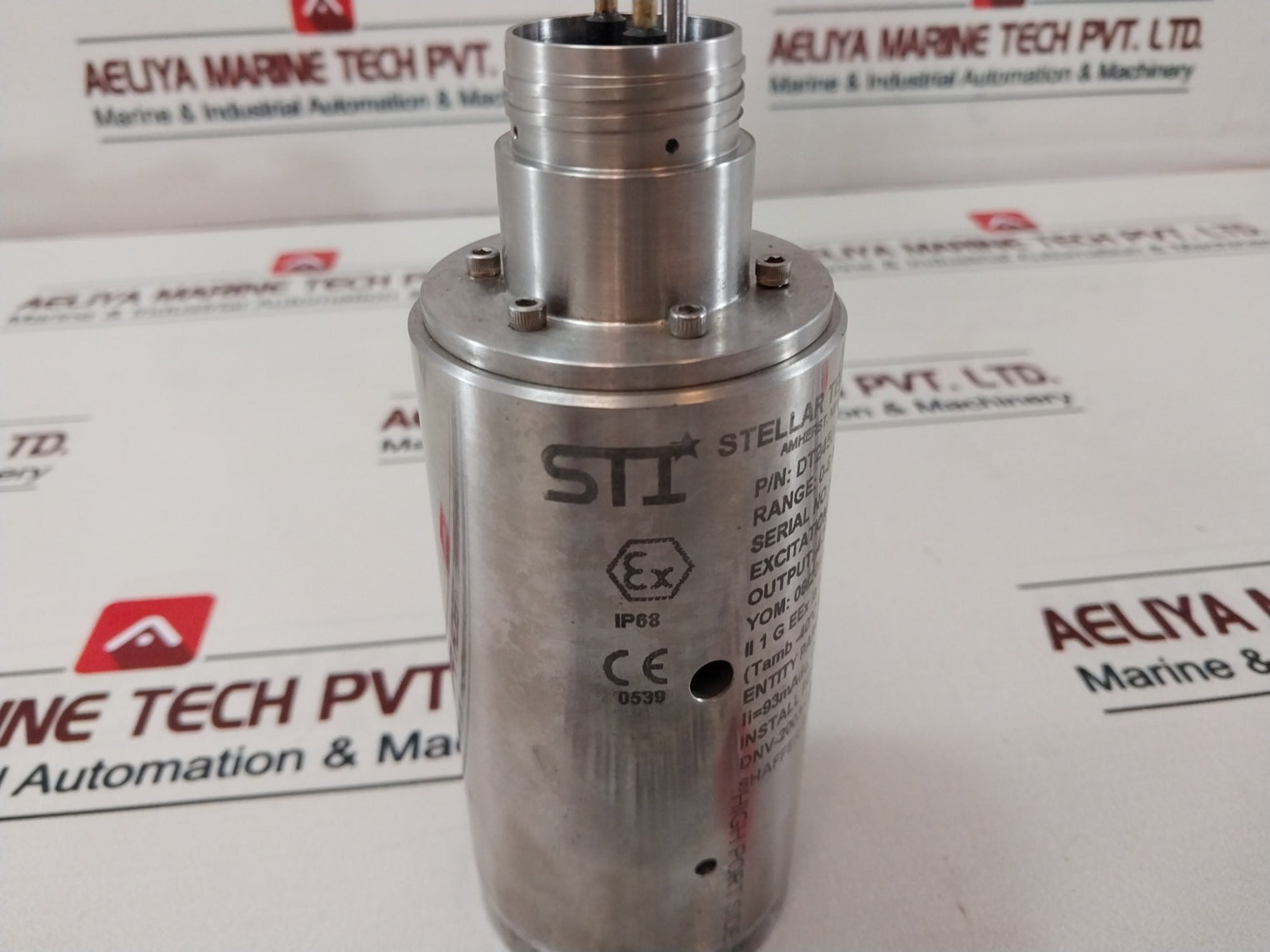 Stellar Dt2450-6000Ud-101 Differential Pressure Transducer 9-30 Vdc