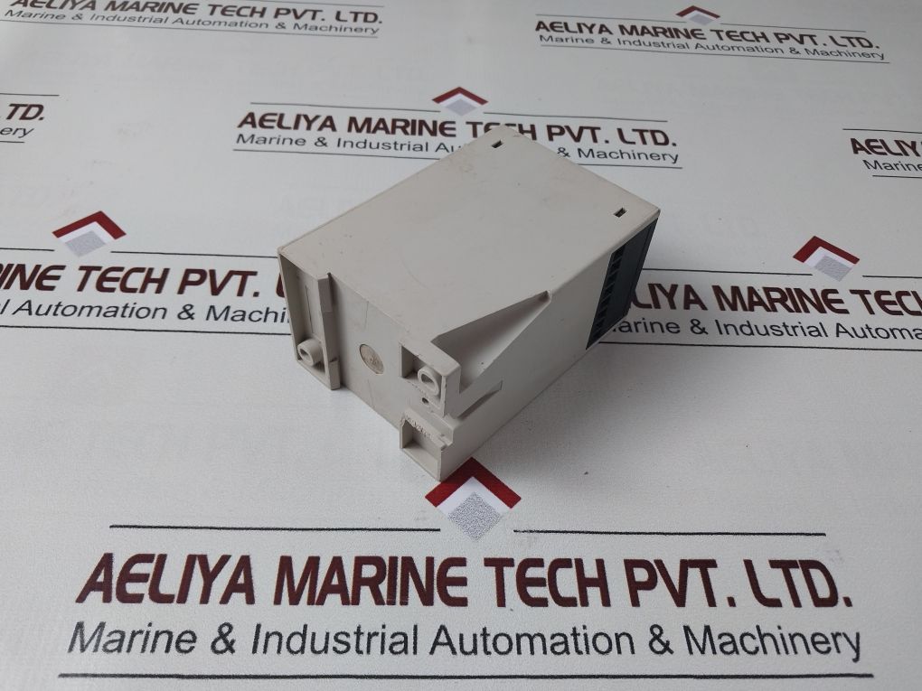 Stork Tronic St49-jh1Ua.100P Thermostat Controller