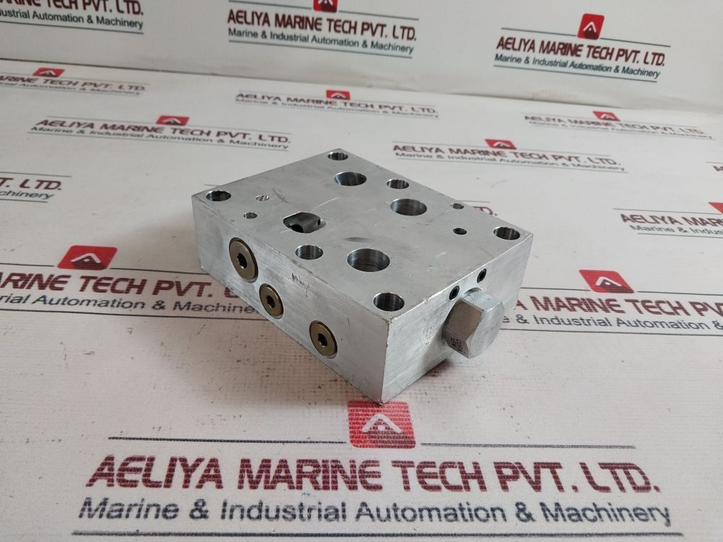 Sun Hydraulics 0E16-2 Upper Clamp