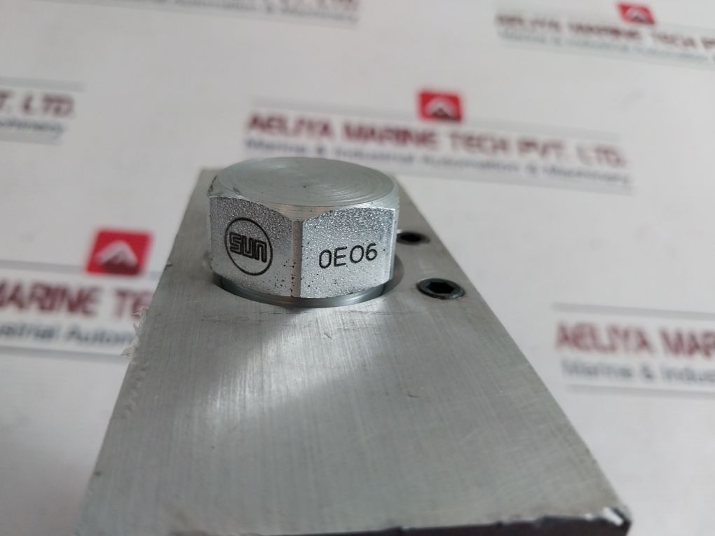 Sun Hydraulics 0E16-2 Upper Clamp