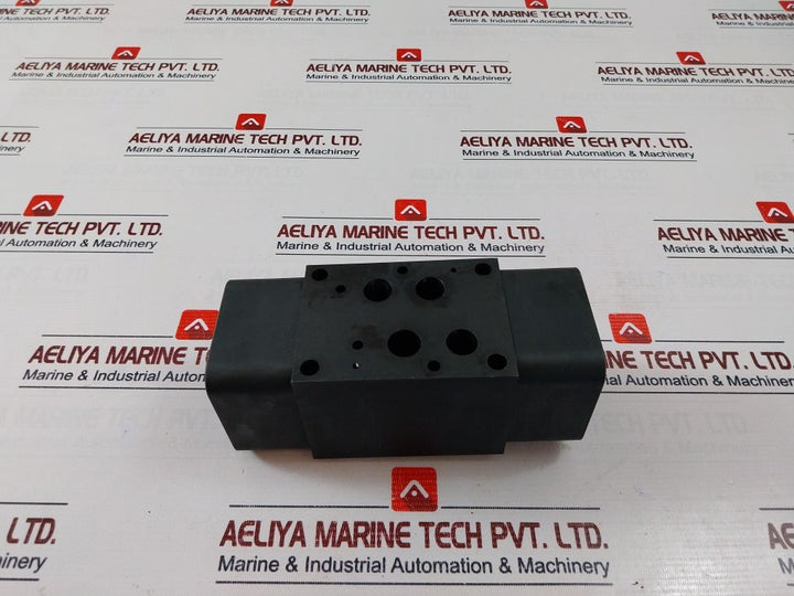 Sun Hydraulics Dku/S Butterfly Sandwich Body Valve 2015574