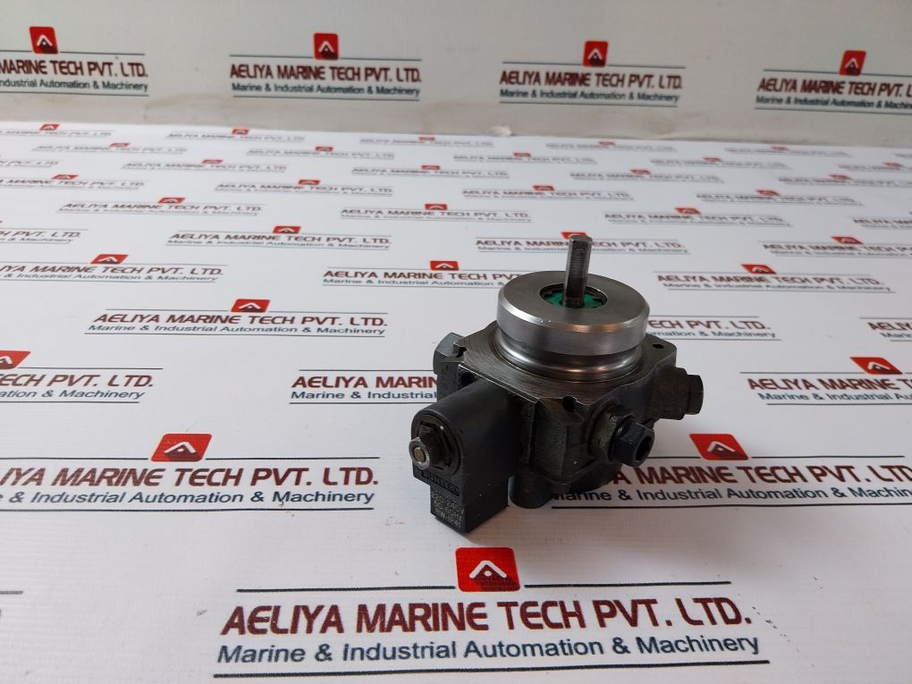 Suntec Longvic 21600 Oil Pump 220-240V 50-60Hz