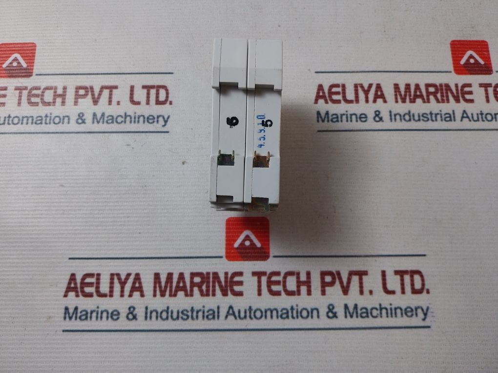 Sursum V-ea52 Circuit Breaker 4 Amp