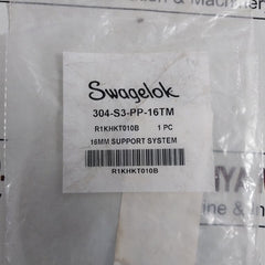 Lot Of 5X Swagelok 304-s3-pp-16Tm Bolted Plastic Clamp Tube Support Kit