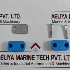 Lot Of 5X Swagelok 304-s3-pp-16Tm Bolted Plastic Clamp Tube Support Kit