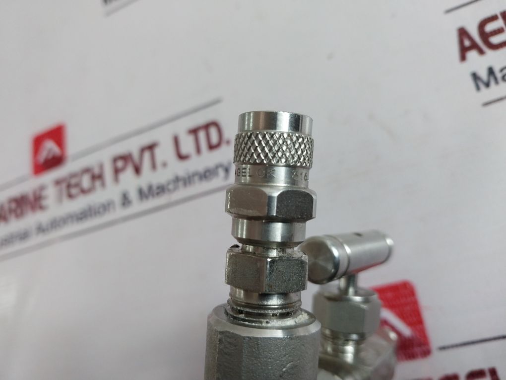 Swagelok Ss-20Vm4-f4 Charging Nitrogen On Accumulator Needle Valve Set S472-3