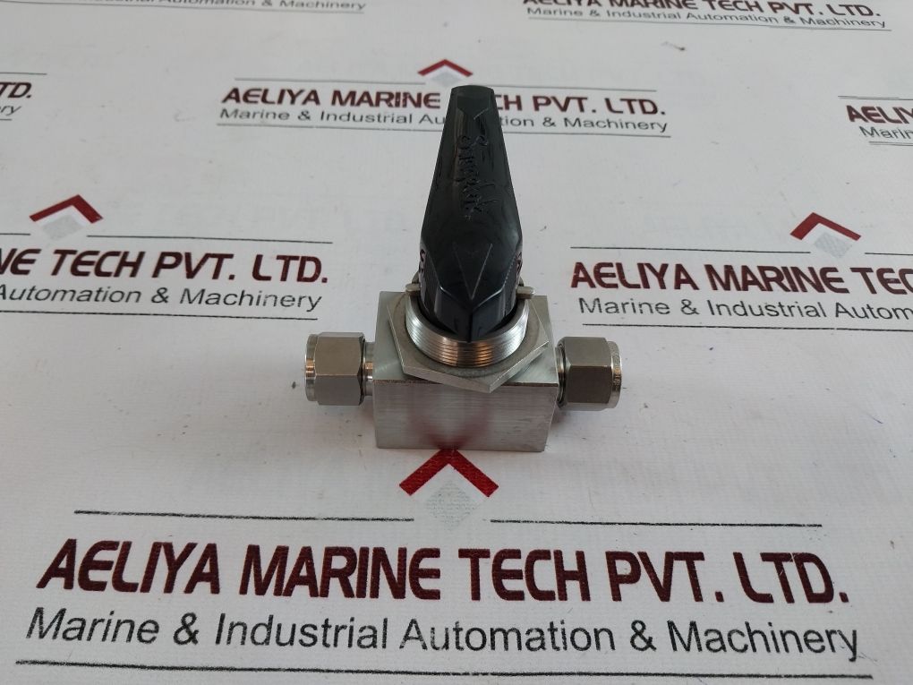 Swagelok Ss-45S8 Ball Valve 2500 Psig