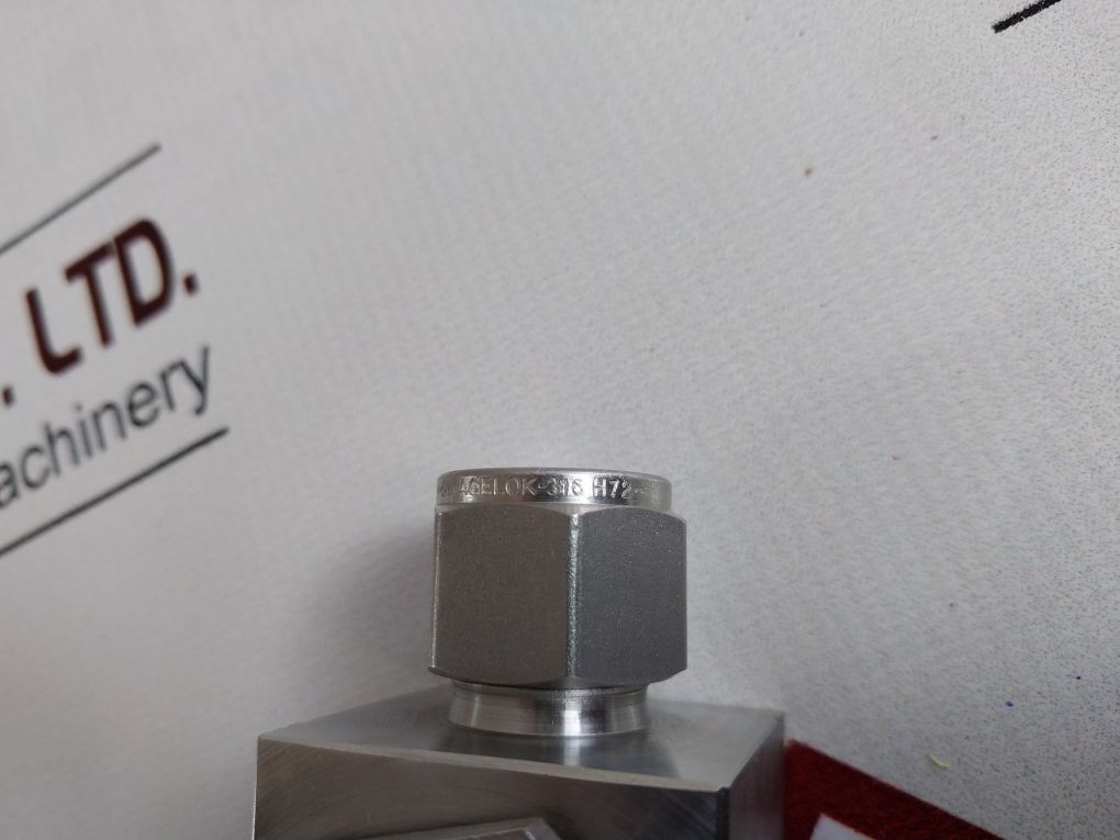 Swagelok Ss-45S8 Ball Valve 2500 Psig
