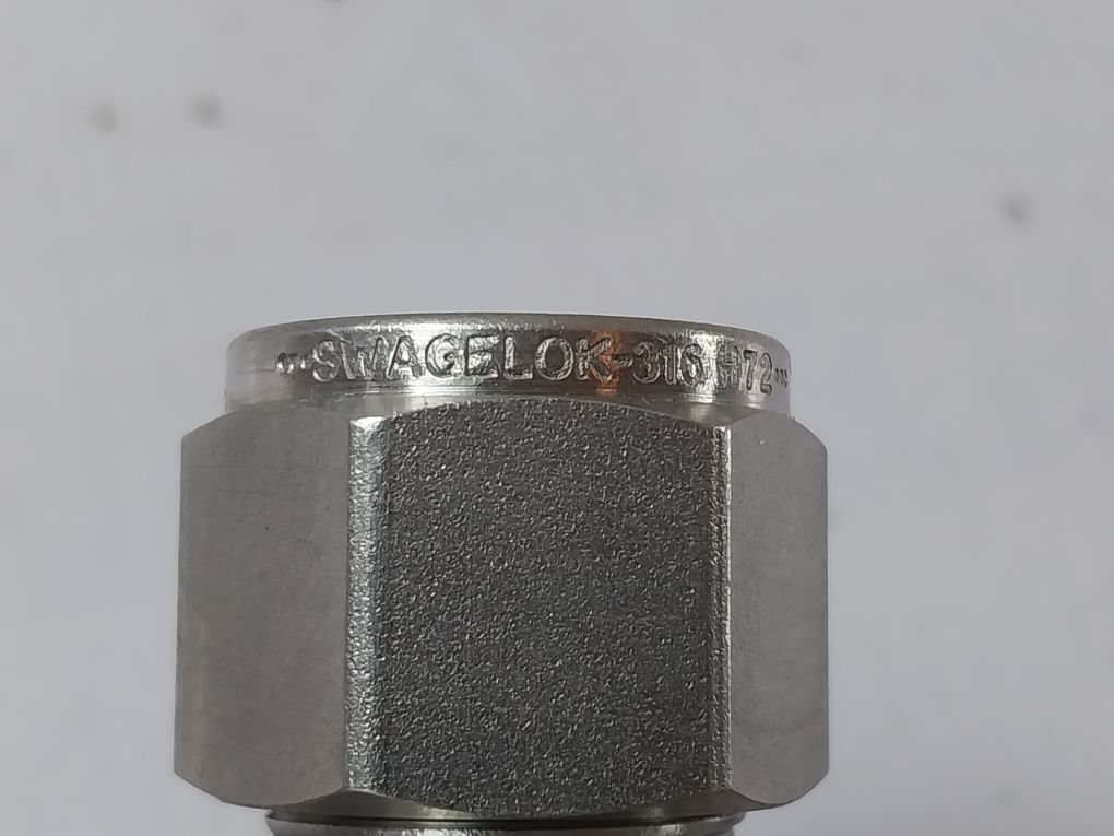 Swagelok Ss-45S8 Ball Valve 2500 Psig