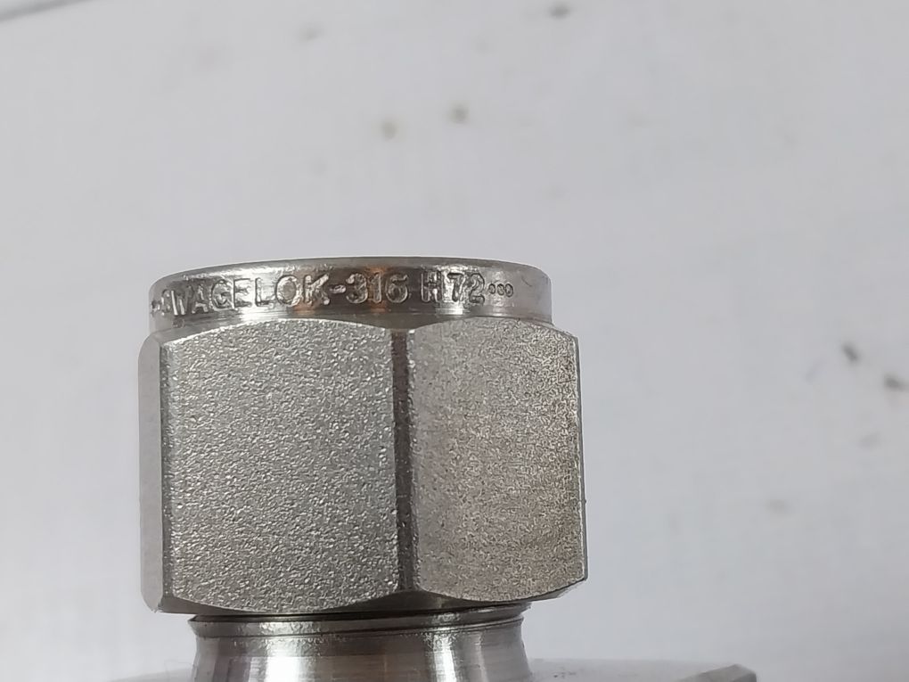 Swagelok Ss-45S8 Ball Valve 2500 Psig