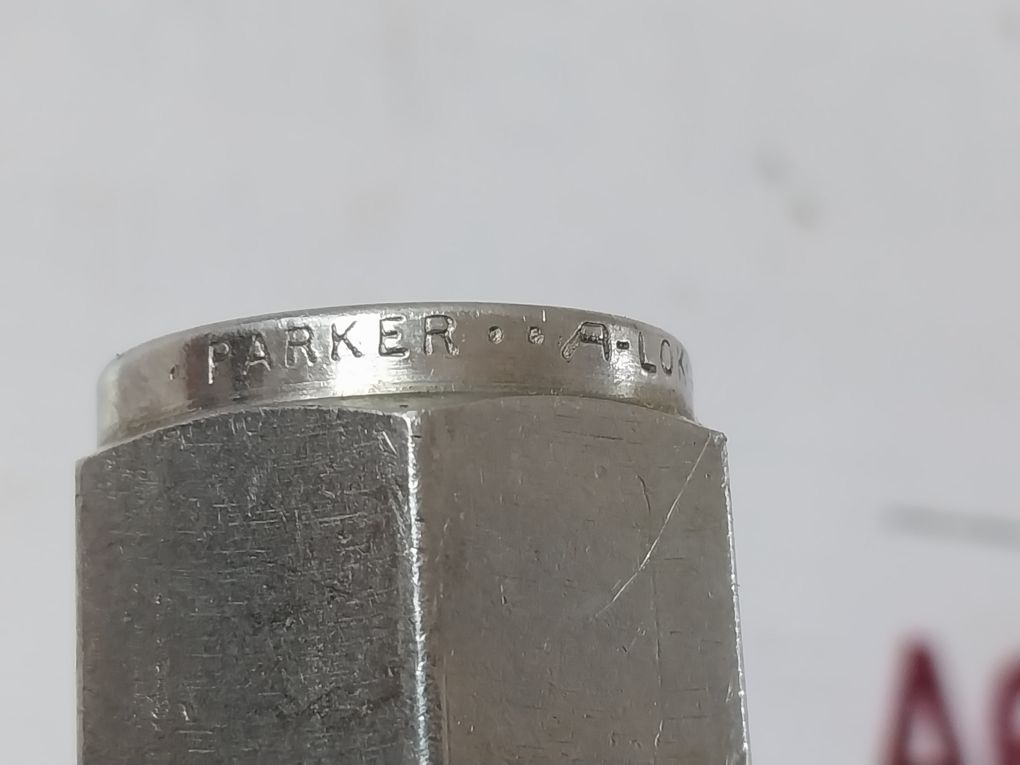 Swagelok Ss-45S8 Ball Valve 2500 Psig