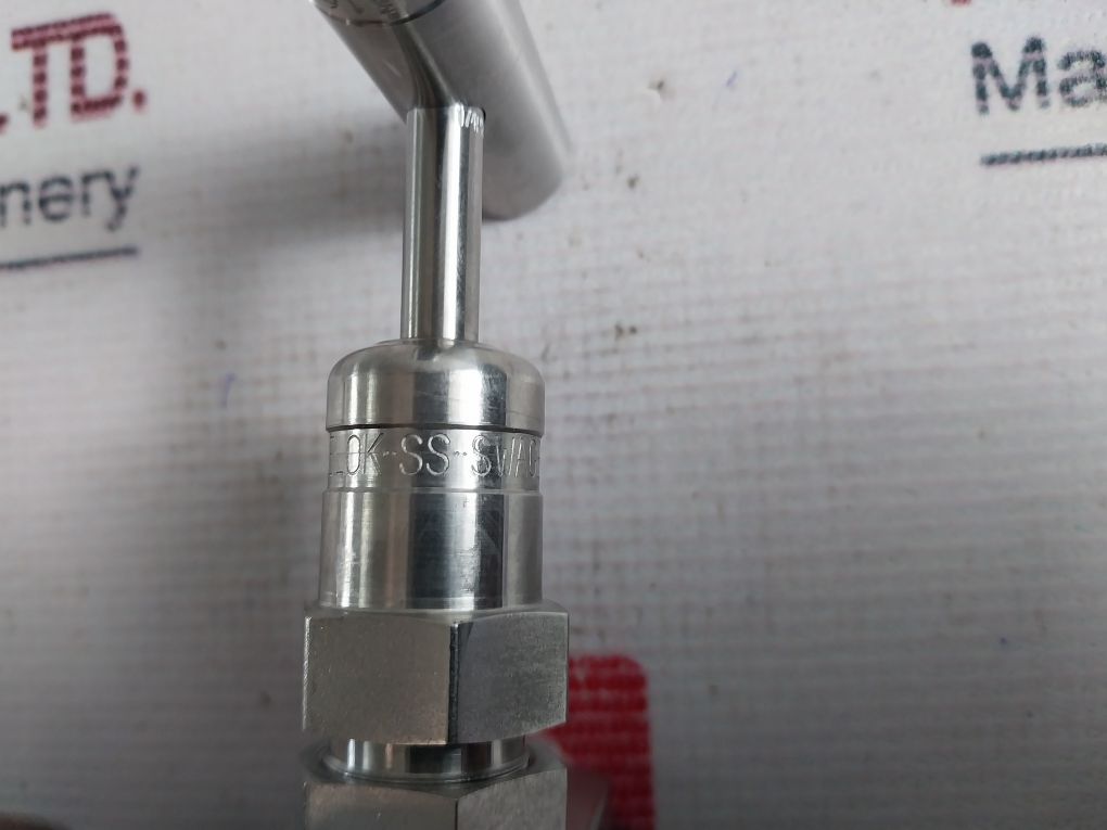 Swagelok Ss-5Pdms8 Rising Plug Screwed Bonnet Needle Valve