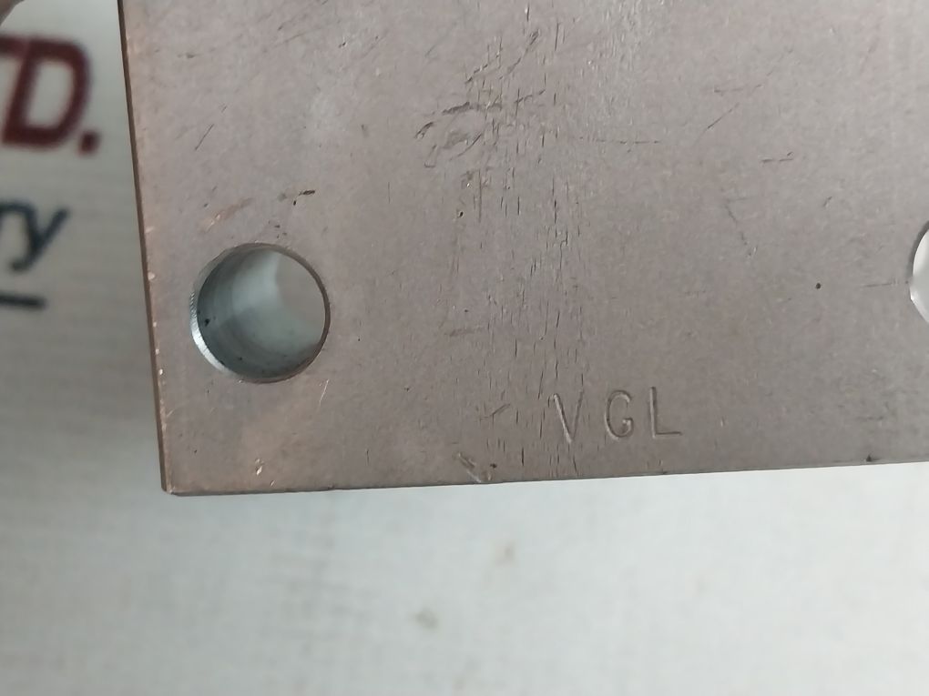 Swagelok Ss-v2Bf8 Valve Instrument Manifold