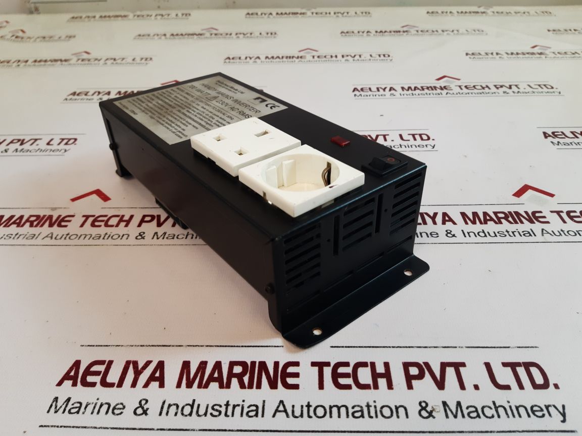 Switched Sm3215 Handy Mains Inverter 700 Watt
