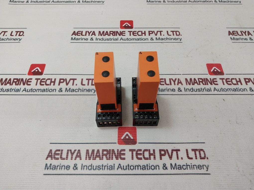 Syrelec Tdc 600V Relay With Base Mr78700