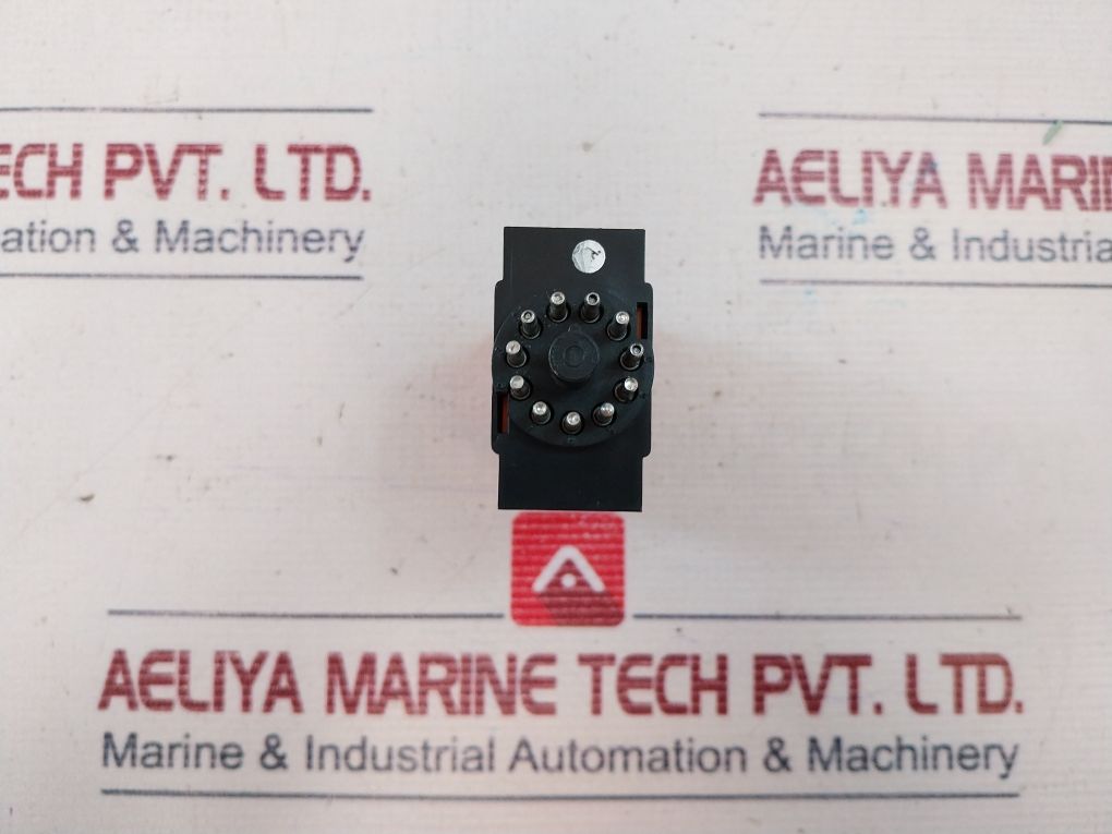 Syrelec Tdr Time Delay Relay With Socket E92191