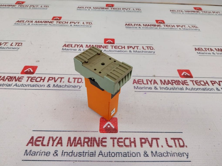 Syrelec Tdr Time Delay Relay With Socket E92191