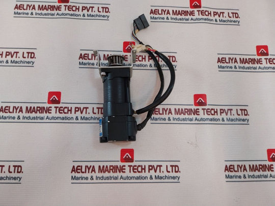 Tamagawa Seiki 4503N4023E200 Ac Servo Motor 200 V 100 W