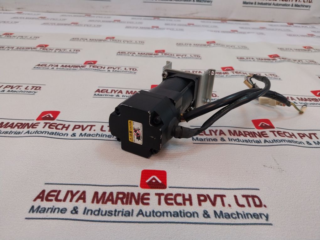 Tamagawa Seiki 4503N4023E200 Ac Servo Motor 200 V 100 W