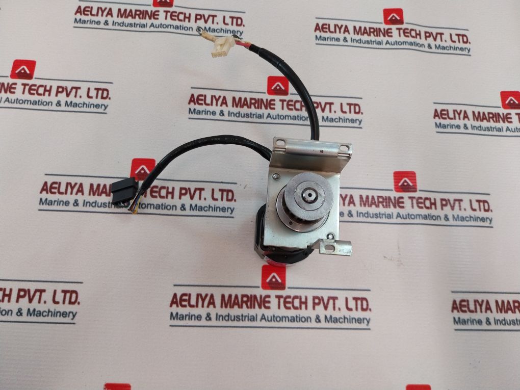 Tamagawa Seiki 4503N4023E200 Ac Servo Motor 200 V 100 W