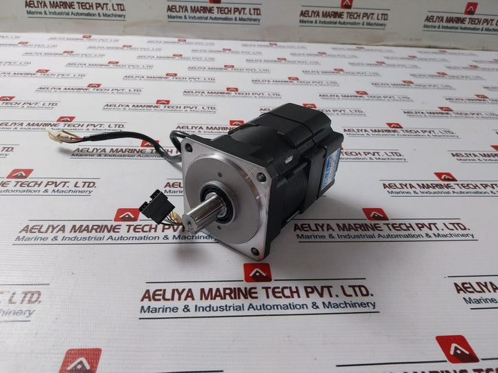 Tamagawa Seiki 4512N4020E200 Ac Servo Motor 400W 200V