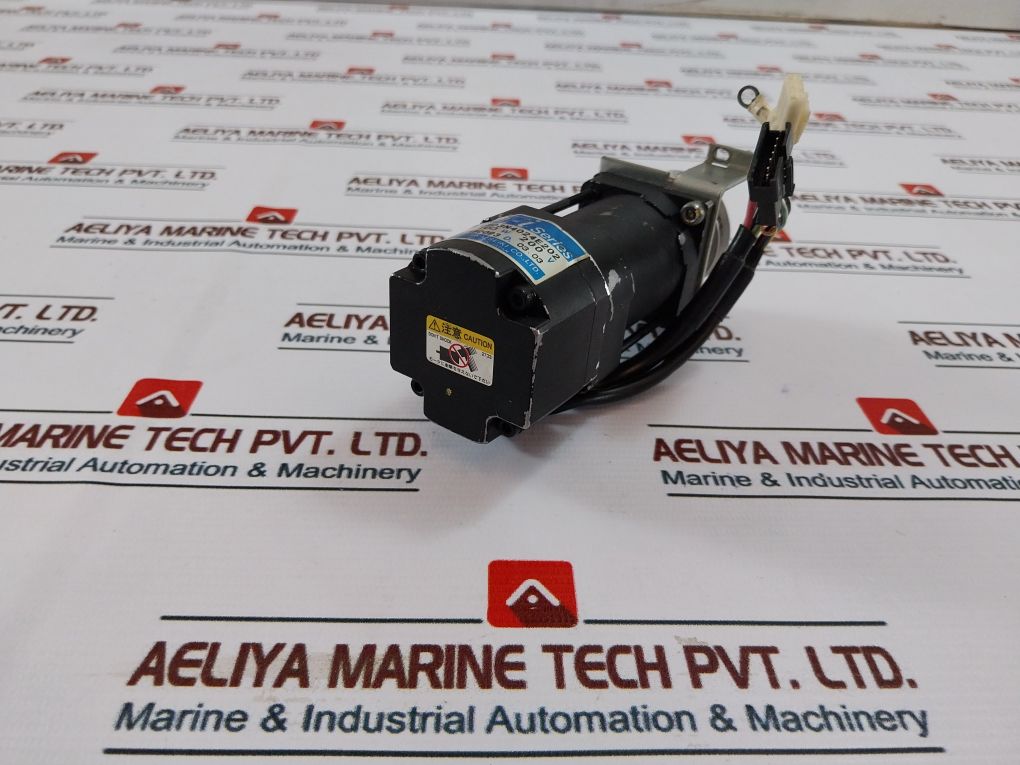 Tamagawa Seiki Ts 4503N4024E202 Ac Servo Motor 100W 200V