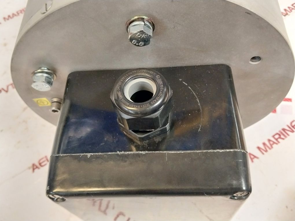 Techned Tb-amg-219 Cctv Lexan With Heavy Duty Bracket