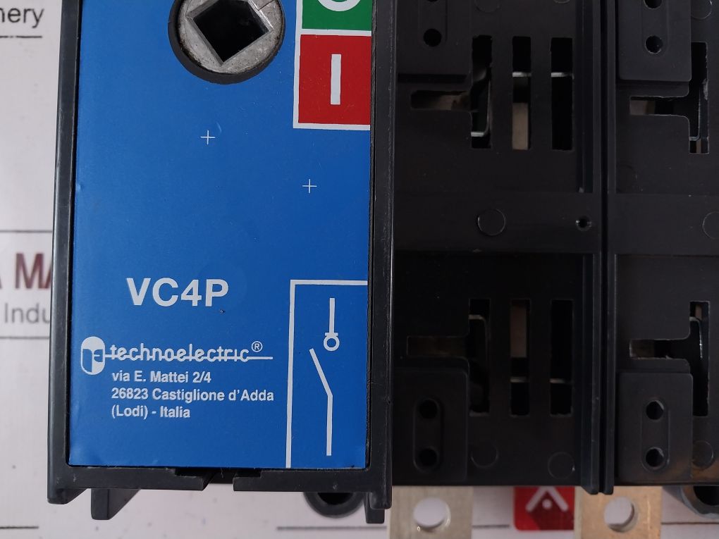 Technoelectric Vc4P 3X630A Circuit Breaker Kit