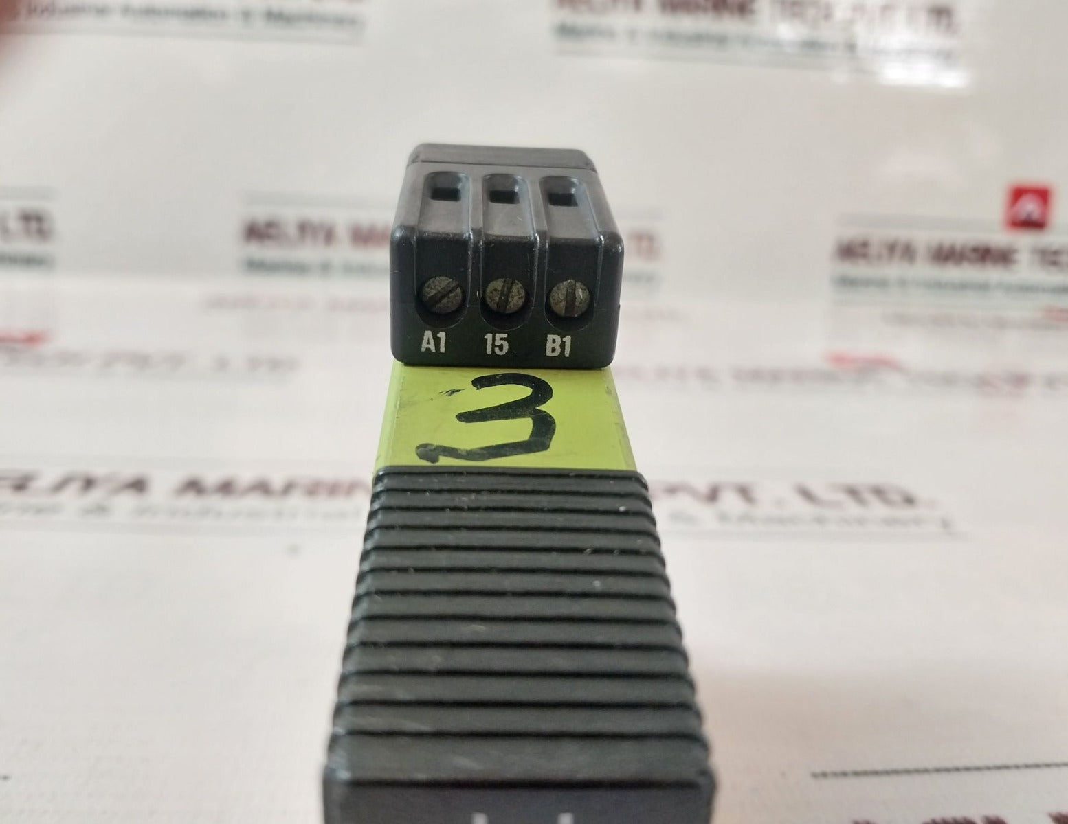 Tele 110V~ 5A