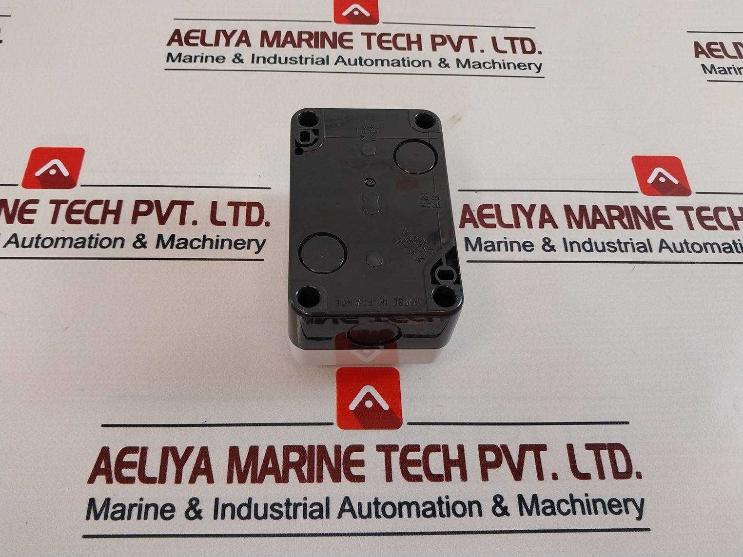 Telemecanique 139-467 Pushbutton Control Station